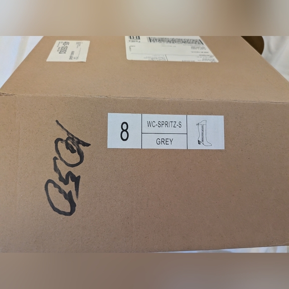 Over The Knee Light Gray Boots New In Box - Picture 11 of 11